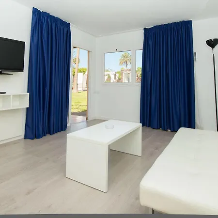 Sunny Village Apartment *